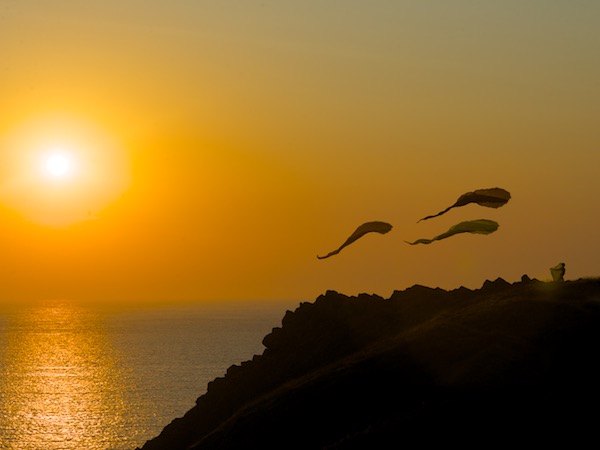 flowx kites fly on a ridge over Normandy, France with Ruth Whiting and Tim Elverston